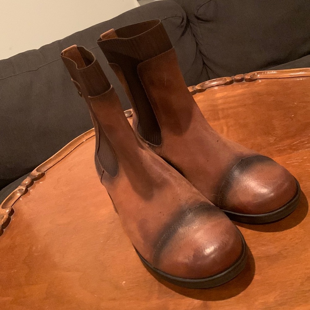 Wanda Panda boots